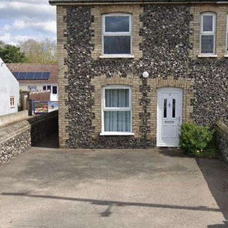 Charming 3 Bedroom Flint Cottage Lakenheath Bagian luar foto